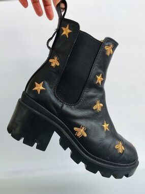 Gucci Black Leather Lug-Sole Chelsea Boot with Gold Bee & Star Embroidery